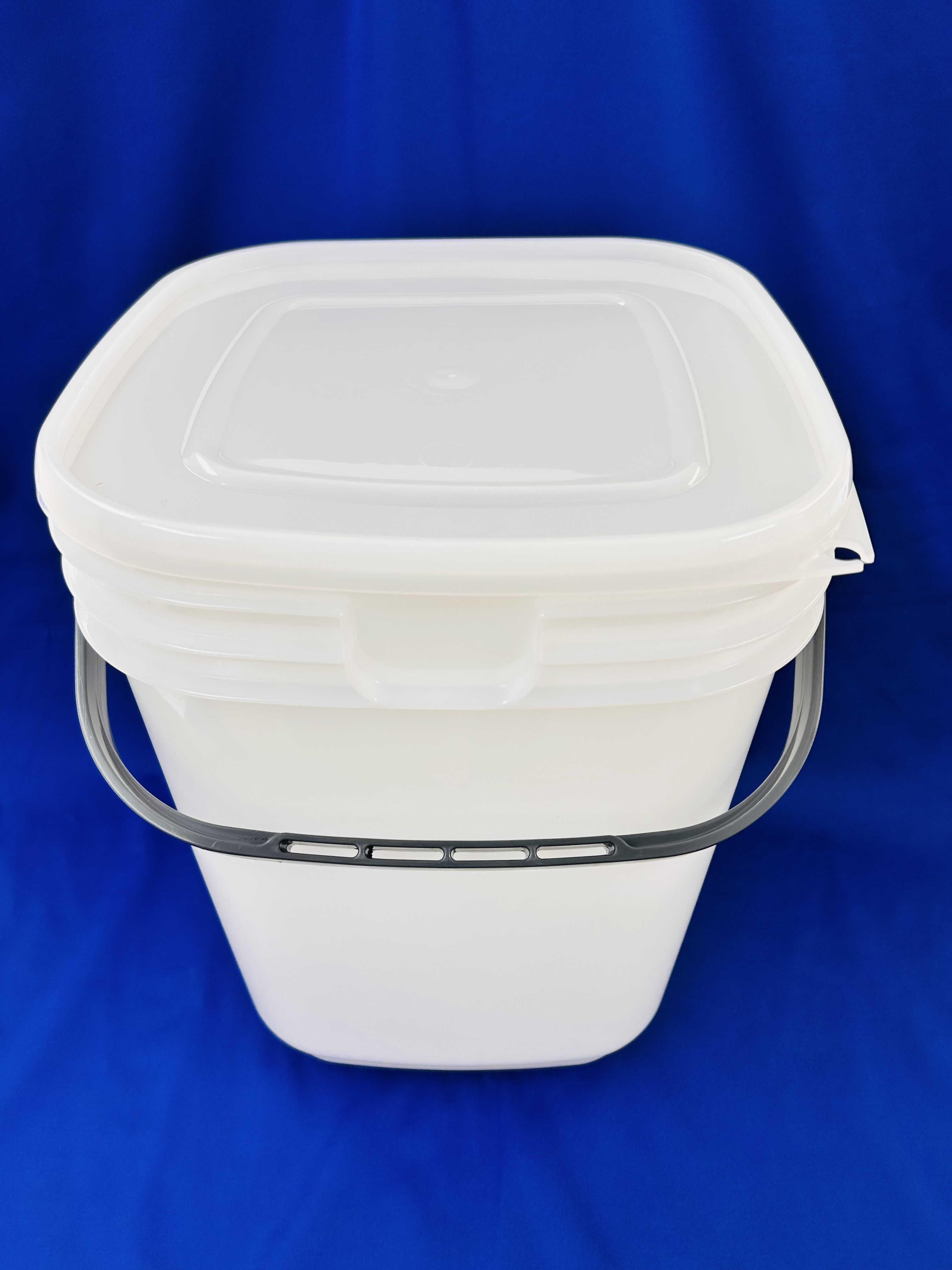 [24-0180-19]　パッカー(角型)　25L